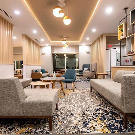 Towneplace Suites By Marriott Конро Екстериор снимка